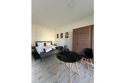 Möblierte Familien-Hotelzimmer nach Kernsanierung - Karlsruhe Hagsfeld