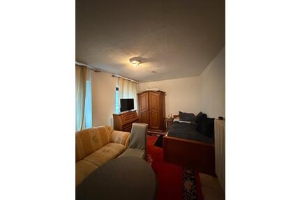 Schönes möbliertes WG-Zimmer - 385,00&nbsp;EUR Kaltmiete, ca.&nbsp; 15,00&nbsp;m&sup2; in Bad Breisig (PLZ: 53498)