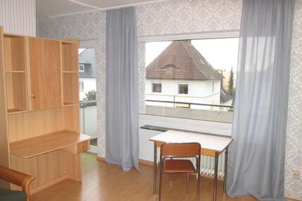 Möbliertes Appartement mit Balkon, zentral in Bielefeld-Brackwede