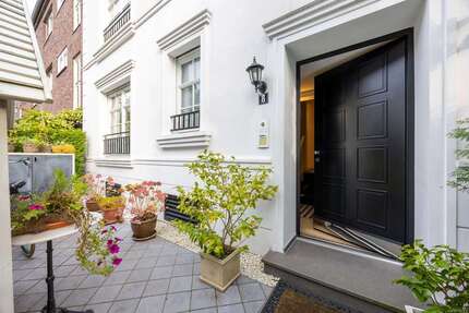 Haus zum Kaufen in Düsseldorf 2.995.000,00 € 292 m²