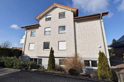 == Ab sofort frei! Schöne Souterrain ETW mit Terrasse in Lage-Billinghausen ==