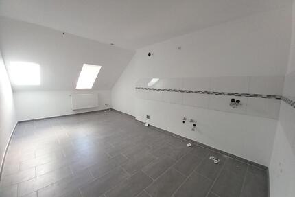 großzügige, frisch sanierte 5-Zimmer Wohnung am Markt, Werdau