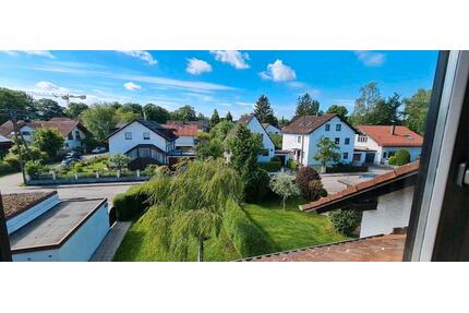 2,5 Zimmer DG Wohnung mit Kellerabteil. Für Schnelletschlossene - Gröbenzell