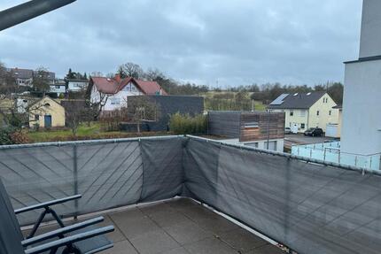 2-Zimmer-Wohnung mit zwei Balkonen und Stellplatz in Bad Camberg - Limburg an der Lahn
