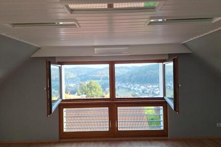 Schöne DG Wohnung - 820,00&nbsp;EUR Kaltmiete, ca.&nbsp; 128,00&nbsp;m&sup2; in Wilhelmsfeld (PLZ: 69259)