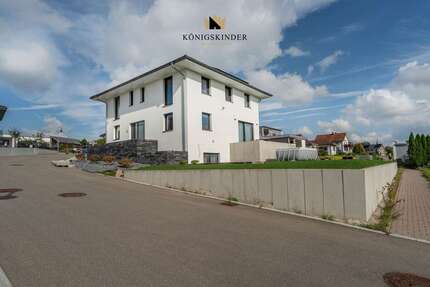 Haus zum Kaufen in Dunningen Stampfe 790.000,00 € 193 m² - Dunningen / Stampfe