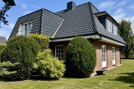 Haus zum Kaufen in Stockelsdorf 850.000,00 € 230 m²