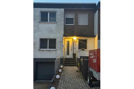 Reihenmittelhaus zu Verkaufen - 330.000,00&nbsp;EUR Kaufpreis, ca.&nbsp; 116,00&nbsp;m&sup2; in Bergkamen (PLZ: 59192)
