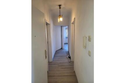 Wohnung mit 5 Zimmer + Küche & Bad - Völklingen