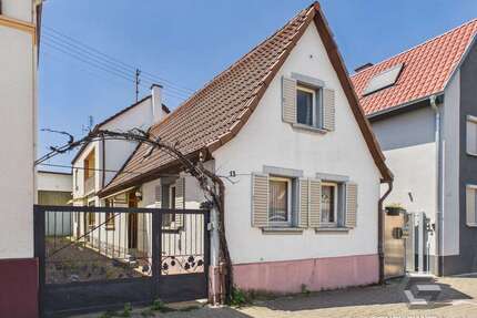 Haus zum Kaufen in Hochstadt 269.000,00 € 105 m²