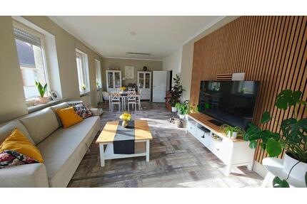 Großzügiger Altbau-Traum: 4 ZKB, 2 Balkone & Design-Wohnzimmer - Wöllstein