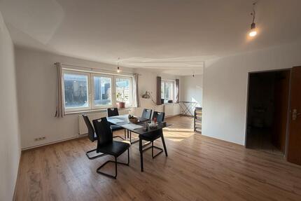 5 Zimmerwohnung in Genin, Barrierefrei zu vermieten - Lübeck Sankt Lorenz Nord