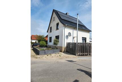 Gemütliches Einfamilienhaus mit Gartenidylle und Potenzial - Lage
