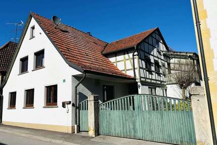 Haus zum Kaufen in Hofheim 270.000,00 € 200 m²