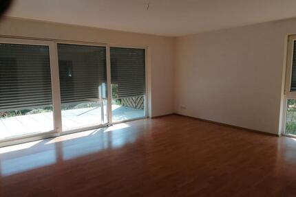 Helle, gepflegte 3-Zimmer EG Wohnung mit Terrasse in Gimbsheim