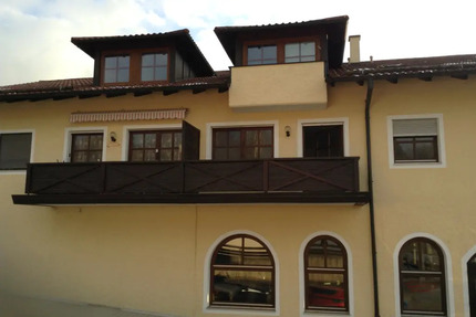 ZU VERKAUFEN:Gepflegte 1-Zimmer-Wohnung mit Balkon u. Einbauküche - Bad Griesbach im Rottal