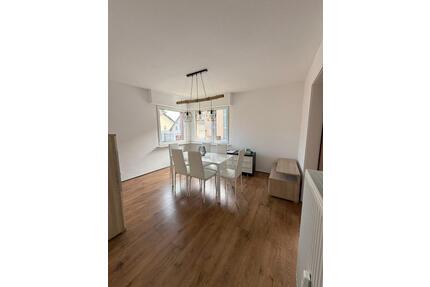 Moderne 2-Zimmer-Wohnung mit Einbauküche – 3-Parteienhaus in Drei - Dreieich