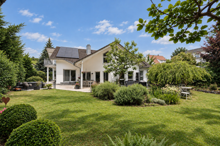 Haus zum Kaufen in Mundelsheim 1.100.000,00 € 314 m²