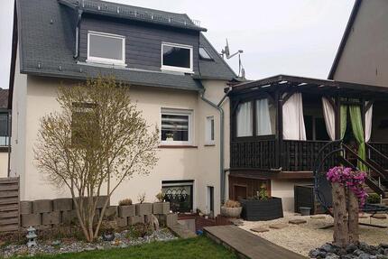 3 wohneinheiten in Haiger - 345.000,00&nbsp;EUR Kaufpreis, ca.&nbsp; 255,00&nbsp;m&sup2; in Haiger (PLZ: 35708)