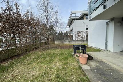 Hochwertige 3 -Zimmer-Wohnung mit Garten in gefragter Lage - Ludwigsburg Oßweil