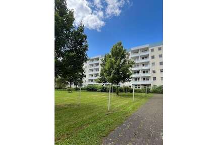 Wohnung zum Kaufen in Chemnitz 34.000,00 € 56.29 m²