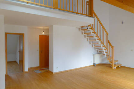 Wohngalerie zum Verlieben - 3,5 Zimmer-Galerie-Wohnung in Schwabach - ruhige Lage