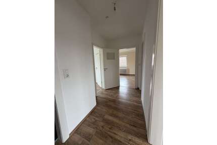 Wohnung zum Kaufen in Wilhelmshaven 66.000,00 € 58.96 m²