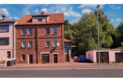 Bad Hersfeld, 2 Familienhaus - 230.000,00&nbsp;EUR Kaufpreis, ca.&nbsp; 130,00&nbsp;m&sup2;&nbsp;Wohnfl&auml;che in Bad Hersfeld (PLZ: 36251)