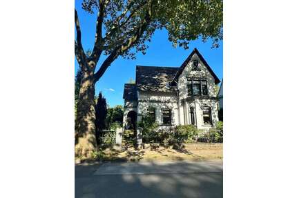 Haus zum Kaufen in Herne 860.000,00 € 300 m²