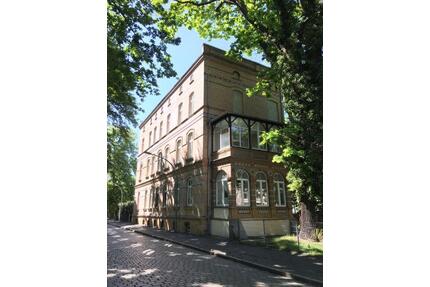 2-Zimmer-Hochparterrewohnung, modern gestaltet im gepflegten Altbau - Forst (Lausitz)