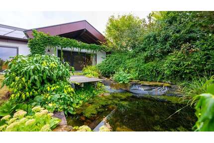 Haus zum Kaufen in Herrenberg 1.395.000,00 € 380.77 m²