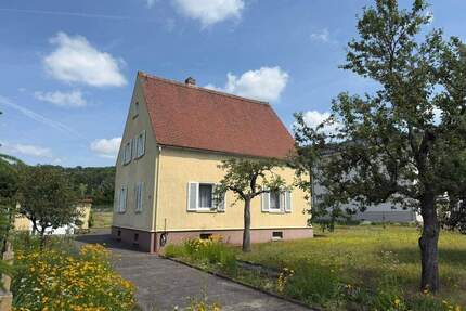 Freistehendes Einfamilienhaus mit großem Grundstück in ruhiger Lage - Diera-Zehren Nieschütz