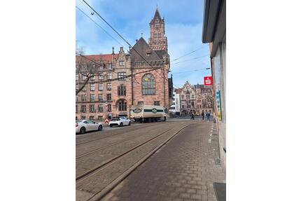 WG 6ZK 2B 225 qm CITY ZENTRUM - 2.150,00&nbsp;EUR Kaltmiete, ca.&nbsp; 225,00&nbsp;m&sup2; in Saarbrücken (PLZ: 66111)