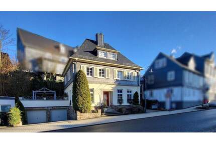 Großzügiges Wohnensemble mit Einliegerappartement in zentraler Lage - Burbach