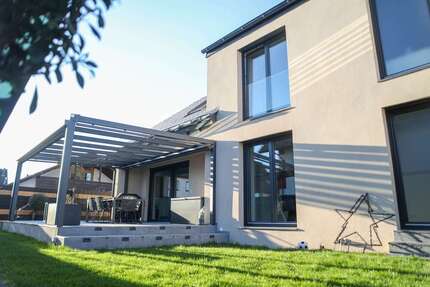 Haus zum Kaufen in Viernheim 990.000,00 € 270 m²