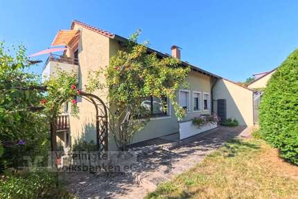 Haus zum Kaufen in Waldenbuch 638.000,00 € 235.25 m²