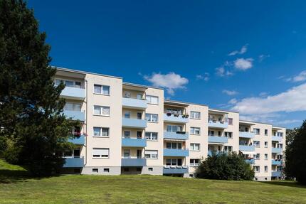 4-Zimmer-Familienwohnung mit Balkon und Gäste-WC in Kassel-Wolfsanger