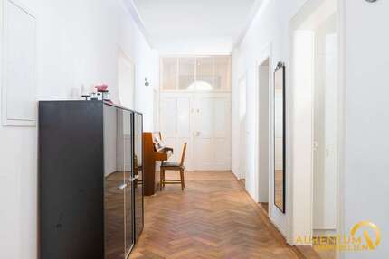 Wohnung zum Kaufen in Regensburg 699.000,00 € 131.08 m²