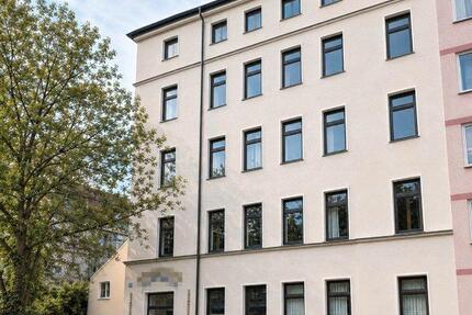 3,5-Zimmer-Altbauwohnung mit Balkon München-Maxvorstadt