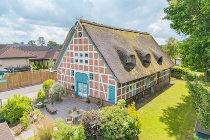 Haus zum Kaufen in Buxtehude 699.000,00 € 249 m²
