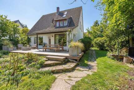 Haus zum Kaufen in Neuss - Bolssiedlung 838.000,00 € 130 m²