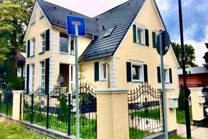 Ca.125m2 Wohnung in Villa mit Terrasse, Stellplatz & Keller *TOP! - Nuthetal