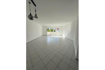 Helle -Wohnung mit großem Balkon, Fußbodenheizung und guter Anbin - Langen (Hessen)