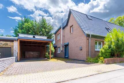 Haus zum Kaufen in Monheim am Rhein 625.000,00 € 136.35 m²