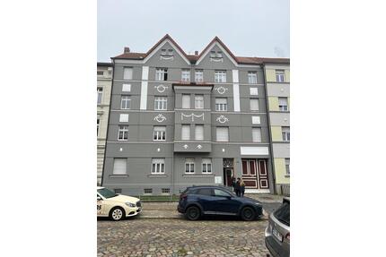 Schöne 2 Raumwohnung mit Balkon- frisch renoviert - Stendal