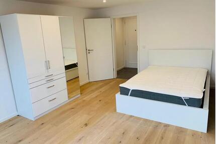 Deine WG in München-Süd! - 650,00&nbsp;EUR Kaltmiete, ca.&nbsp; 11,00&nbsp;m&sup2; in München (PLZ: 81476) Thalkirchen-Obersendling-Forstenried-Fürstenried-S