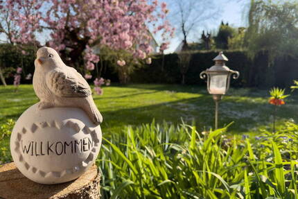 Provisionsfrei: 4-Zimmer-EG-Wohnung mit 300 m² Privatgarten, Süd-West-Terrasse, nur 2 Parteien - Haimhausen