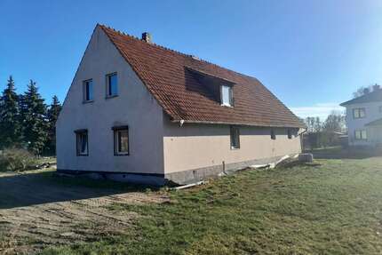 Haus zum Kaufen in Nuthetal 160.000,00 € 120 m²