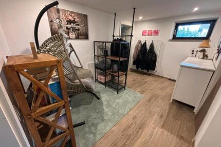 Helle großzügige 2,5 Zimmer UG Wohnung mit privatem Garten - Teublitz