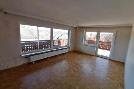 Schöne, helle 4-Zimmer-Wohnung mit Garten in TBB zu vermieten - Grünsfeld